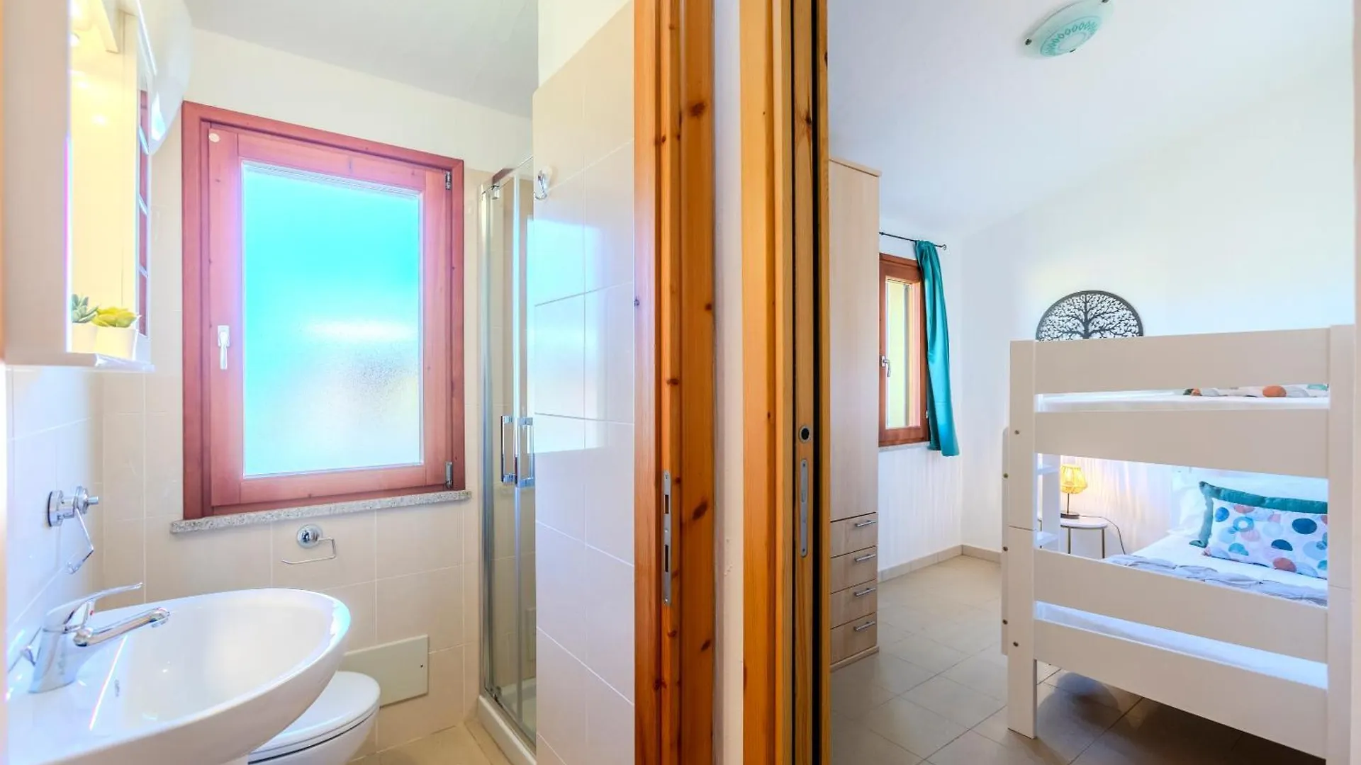 Villa Emerald Private Compound Swimming Pool 산타나아레시 0*,  이탈리아