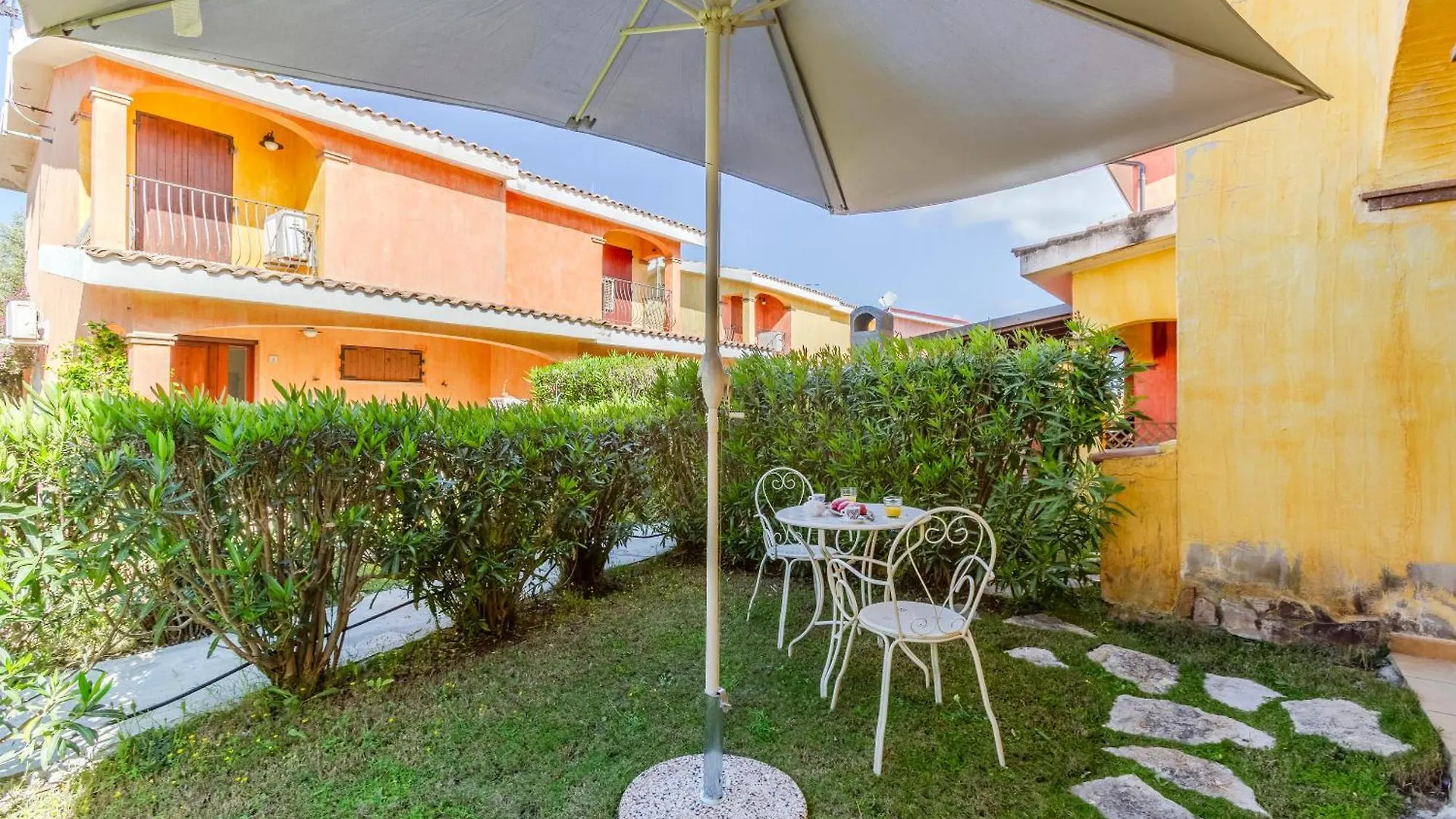 Villa Emerald Private Compound Swimming Pool Sant'Anna Arresi Italy