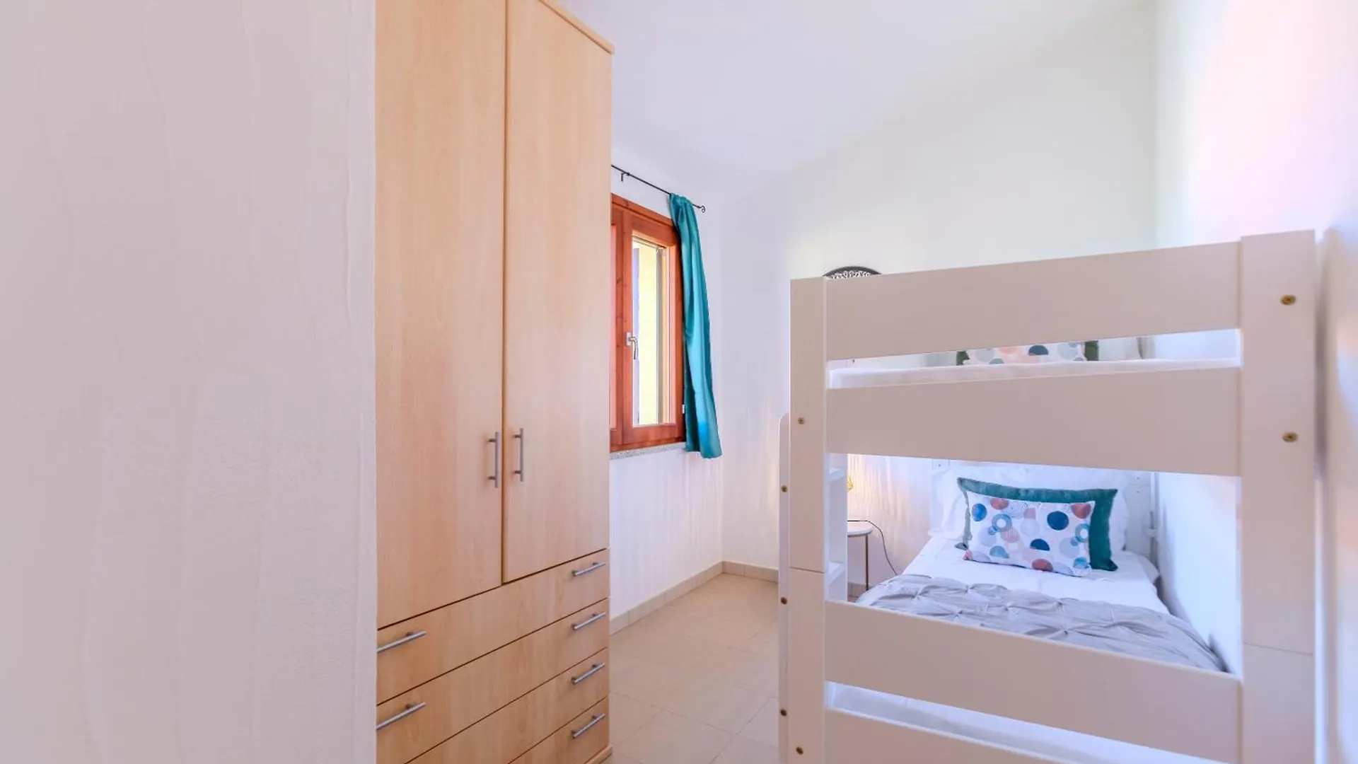 Villa Emerald Private Compound Swimming Pool Sant'Anna Arresi 0*,  Italy
